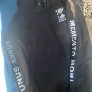 Original unus annus merch